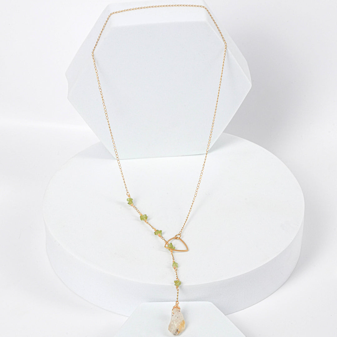 NAM022 Collana in acciaio chirurgico dorato con peridoto e citrino