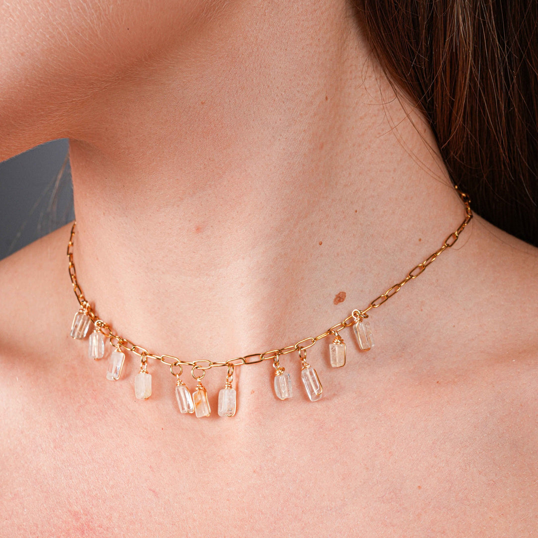 NAM001 Collana in acciaio chirurgico dorato con pendenti in quarzo rutilato