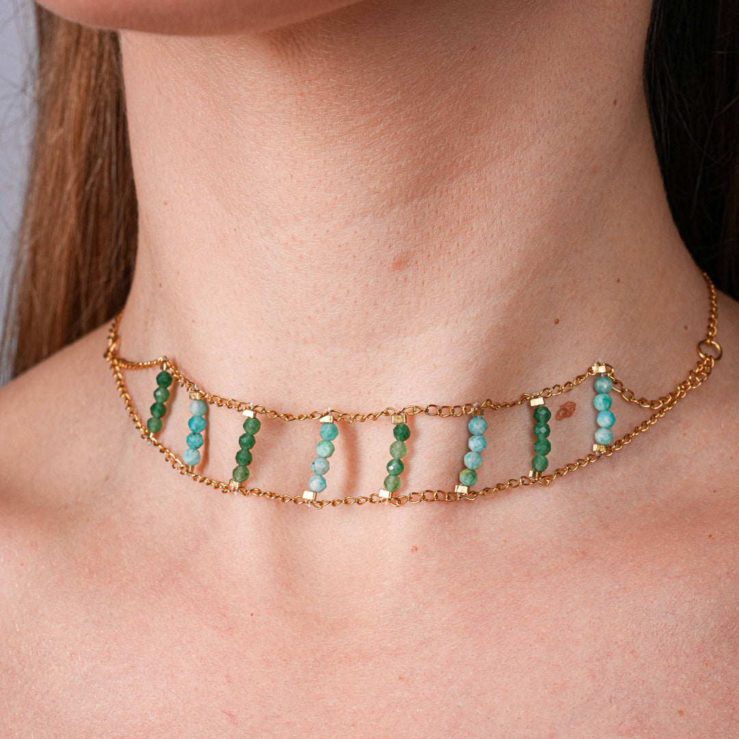 NAM005 Collana choker in acciaio chirurgico dorato con avventurina e amazzonite